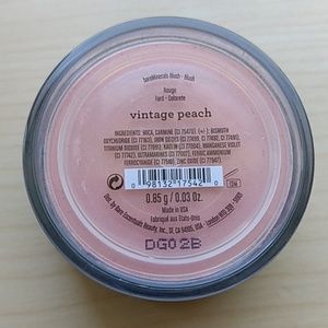 🍑Vintage Peach Blush🍑(Bare Minerals)